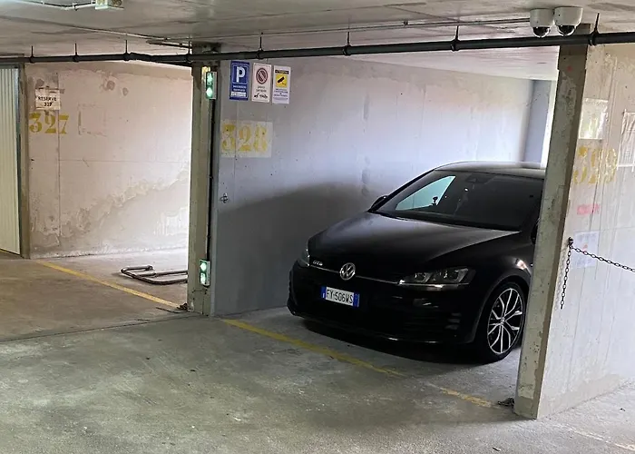 New Sweet Border Monaco Parking 아파트