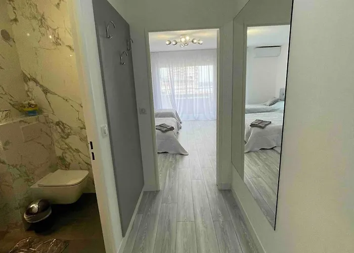 דירה New Sweet Border Monaco Parking